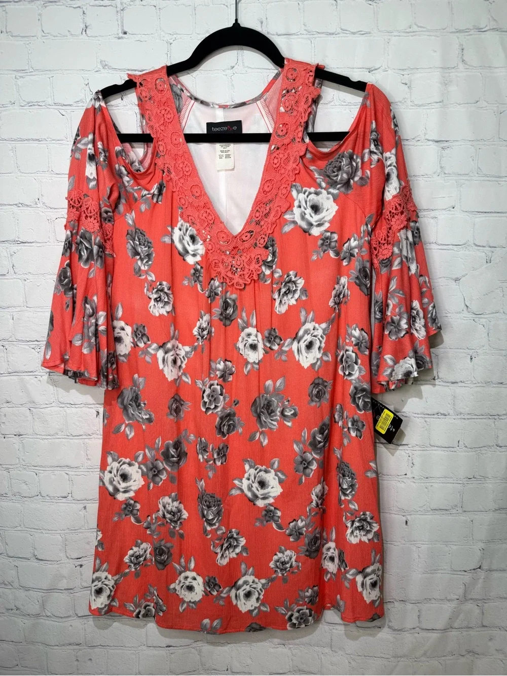 NWT teeze me size medium coral cold shoulder tunic